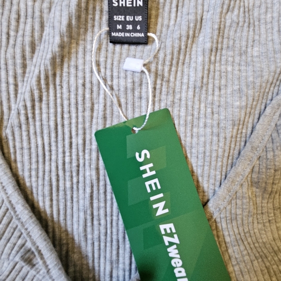 50% OFF ‼️《 Shein 》Medium long sleeve EZwear - Picture 4 of 5